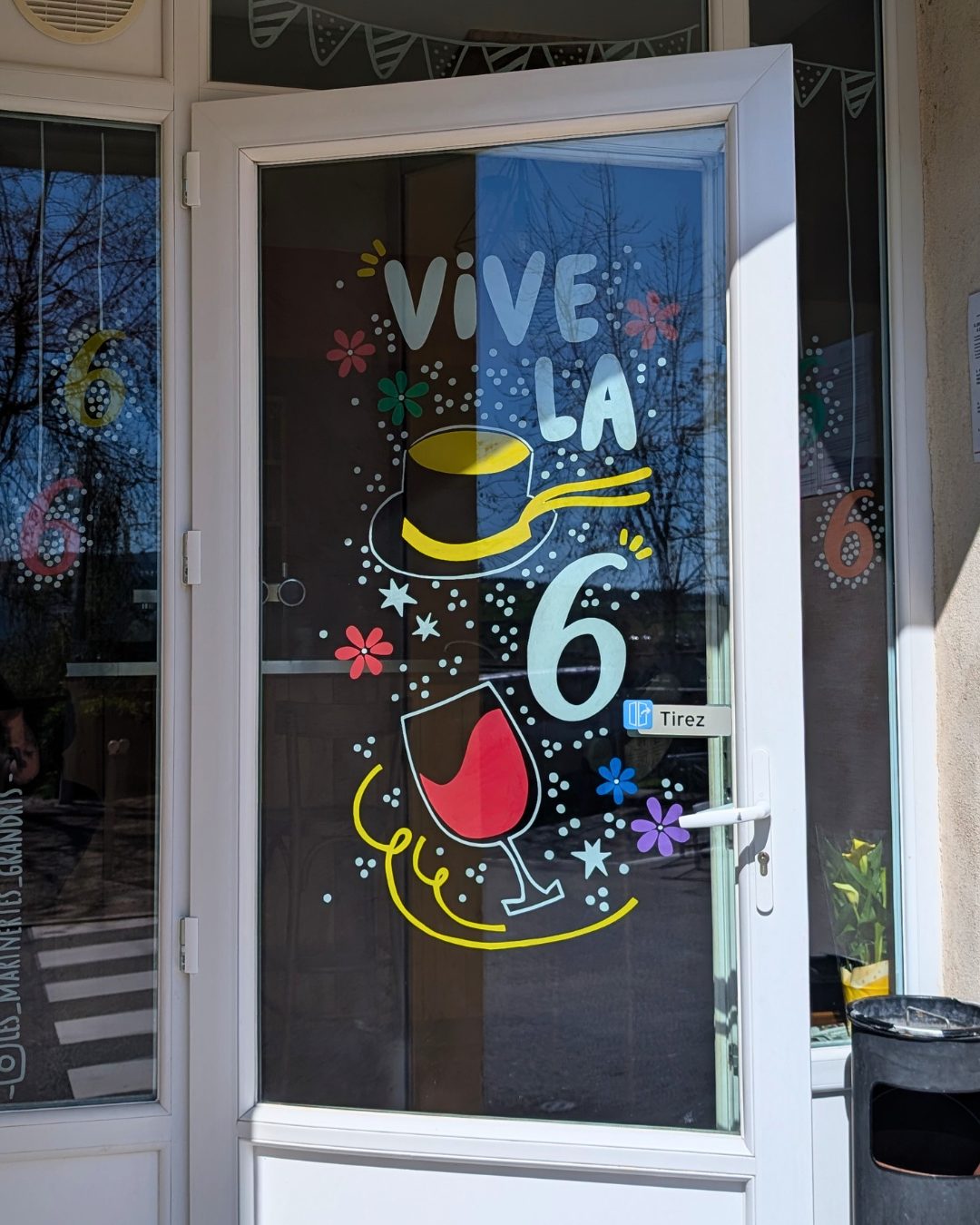 Marine Chalayer_peinture sur vitrine_conscrit_beaujolais_rhone _ alpes